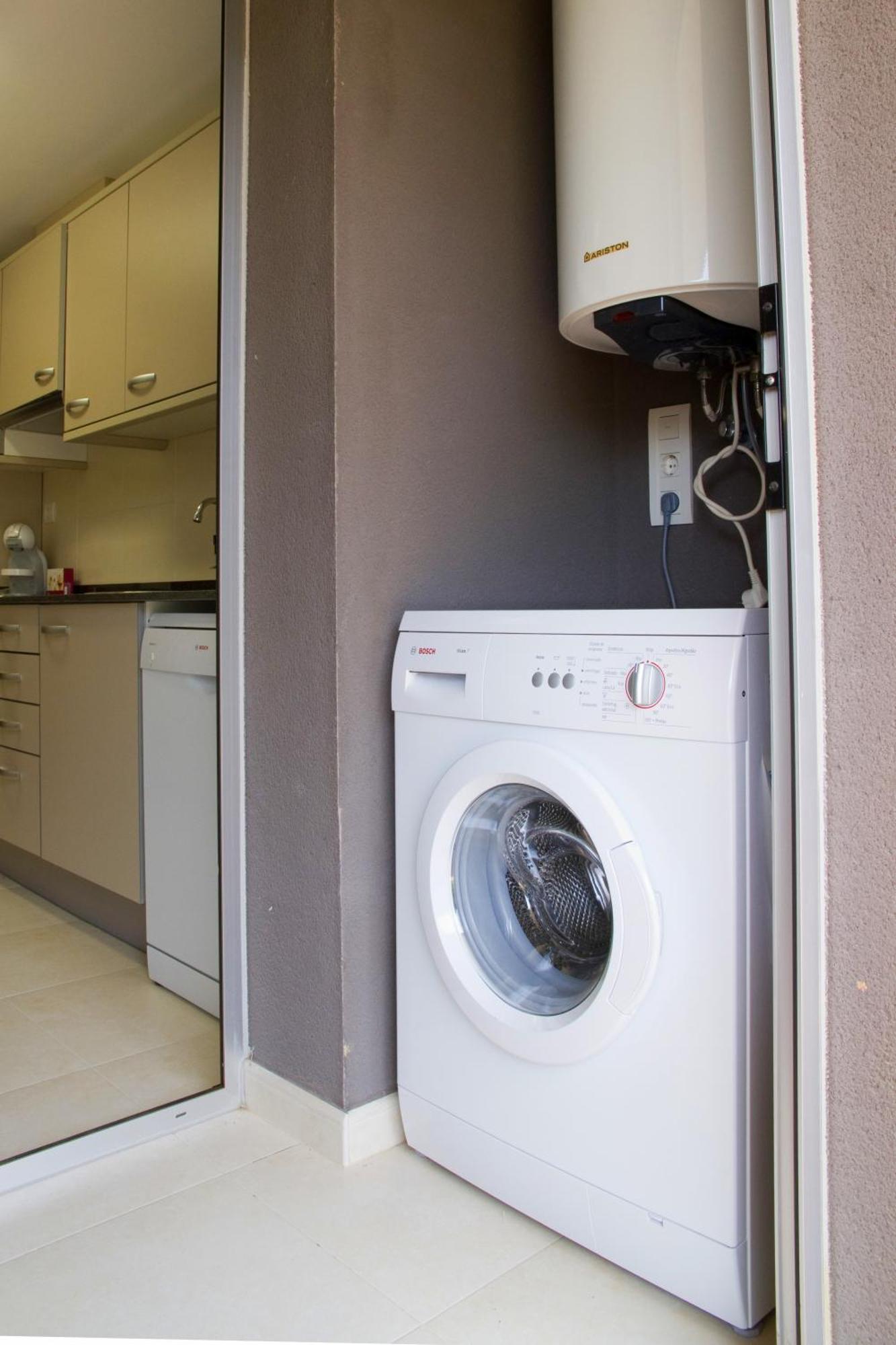 Rentalmar Paradise Families Only Con Parking Salou Exterior photo